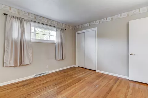 2352 Blackhawk Ave, Springfield, IL 62702 photo 15