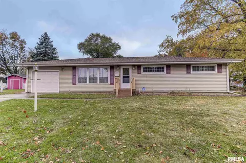 2352 Blackhawk Ave, Springfield, IL 62702 photo 1