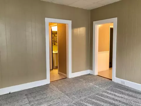 1043 N 1st St, Springfield, IL 62702 photo 12