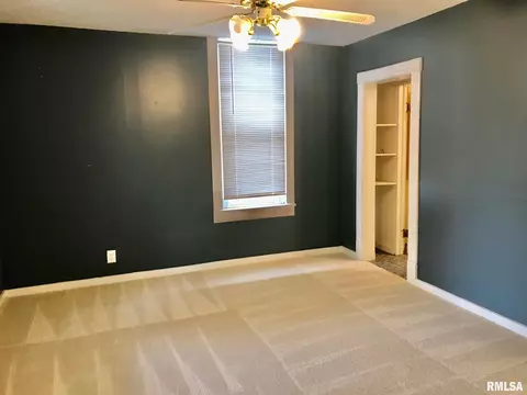 1043 N 1st St, Springfield, IL 62702 photo 8
