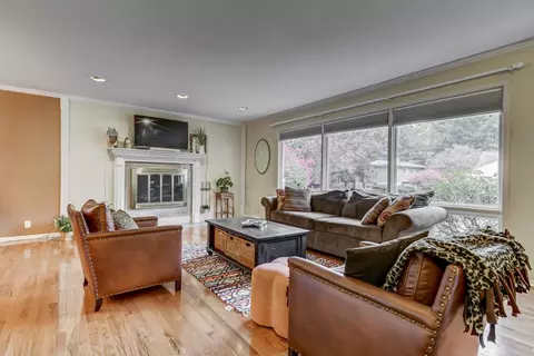 2022 Briarcliff Dr, Springfield, IL 62704 photo 9