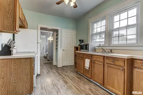 1615 S Spring St, Springfield, IL 62704 photo 8