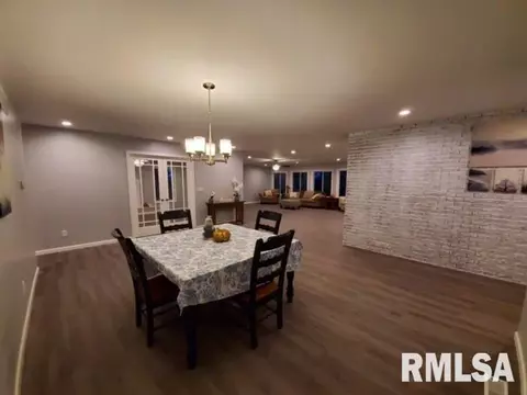2424 E Lake Shore Dr, Springfield, IL 62712 photo 3