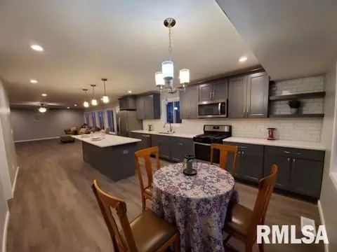 2424 E Lake Shore Dr, Springfield, IL 62712 photo 18