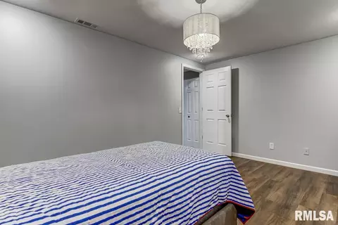 1509 Devonwood Dr, Springfield, IL 62707 photo 30
