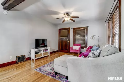 1901 Dial Ct, Springfield, IL 62704 photo 2