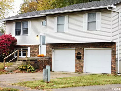 1373 Crestview Dr, Springfield, IL 62702 photo 1