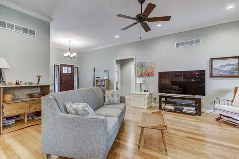 1616 Hoechester Rd, Springfield, IL 62712 photo 7