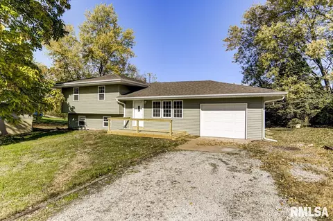 203 Hickory St, Athens, IL 62613 photo 6