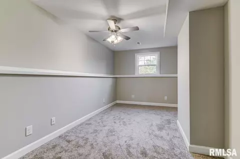 203 Hickory St, Athens, IL 62613 photo 24
