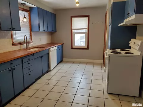1655 W Monroe St, Springfield, IL 62704 photo 8