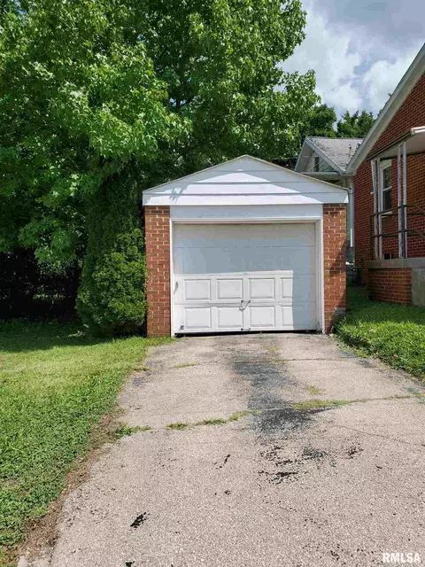 1655 W Monroe St, Springfield, IL 62704 photo 3