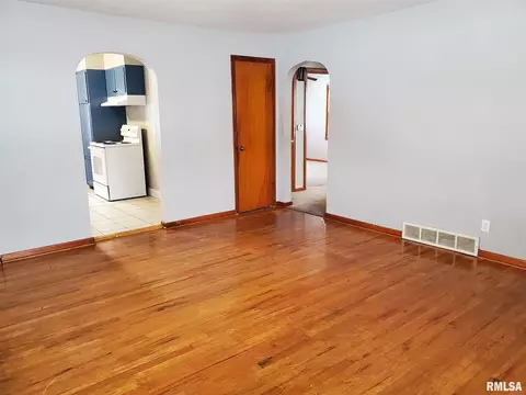 1655 W Monroe St, Springfield, IL 62704 photo 6