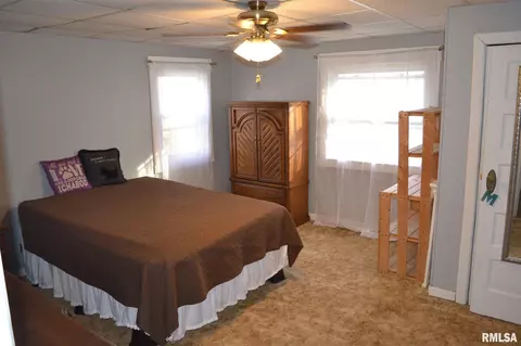 307 E Sycamore St, Thayer, IL 62689 photo 27