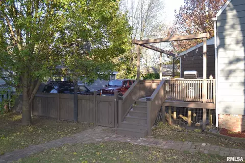 307 E Sycamore St, Thayer, IL 62689 photo 32