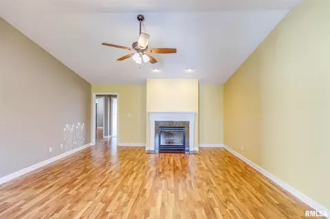 6412 Hayley Ct, Springfield, IL 62712 photo 9