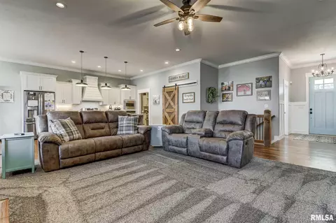 4543 Thompson Rd, Springfield, IL 62711 photo 9