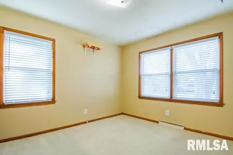 3336 Stanton St, Springfield, IL 62703 photo 5