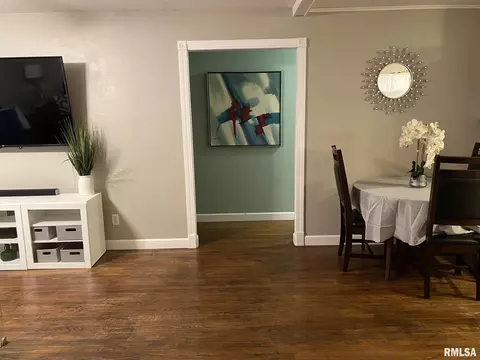 57 Nottingham Rd, Springfield, IL 62704 photo 3