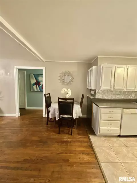 57 Nottingham Rd, Springfield, IL 62704 photo 5