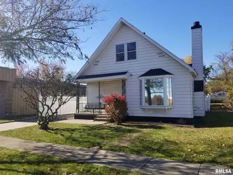 1819 S 9th St, Springfield, IL 62703 photo 1