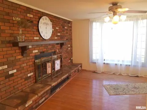 1819 S 9th St, Springfield, IL 62703 photo 16