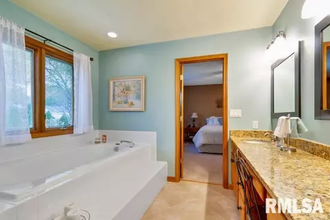 97 Interlacken Rd, Springfield, IL 62704 photo 17
