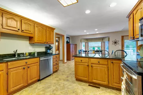 97 Interlacken Rd, Springfield, IL 62704 photo 10