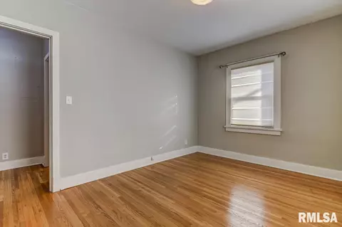 948 S 2nd St, Springfield, IL 62704 photo 15