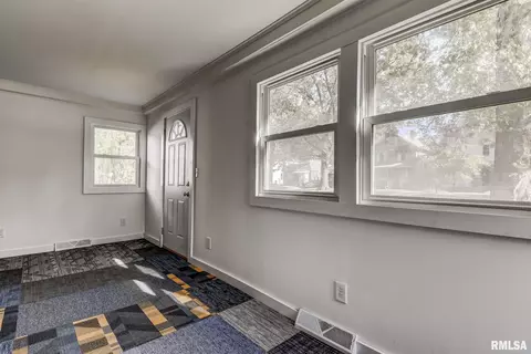 211 S Macarthur Blvd, Springfield, IL 62704 photo 7