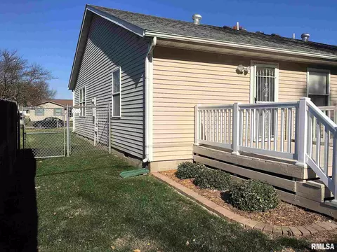 3008 Dunwich Ave, Springfield, IL 62702 photo 4