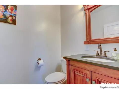 904 N 4th St, Springfield, IL 62702 photo 15