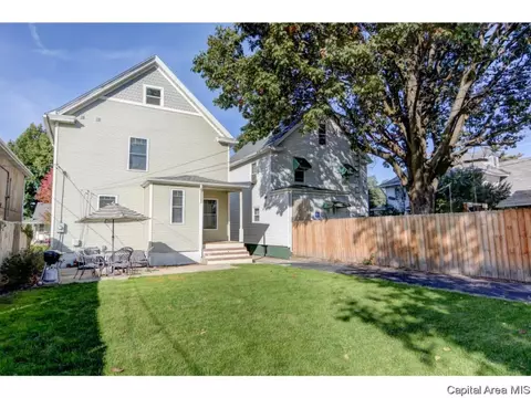 904 N 4th St, Springfield, IL 62702 photo 4