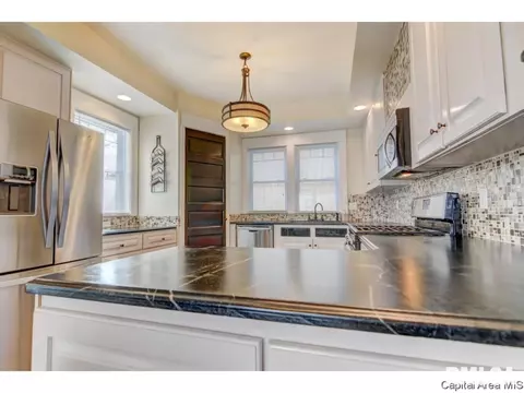 904 N 4th St, Springfield, IL 62702 photo 13