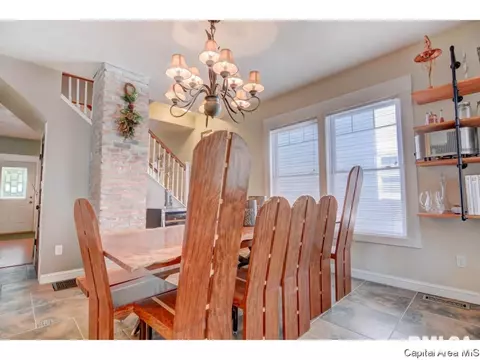 904 N 4th St, Springfield, IL 62702 photo 7