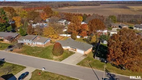 12 Greencastle Cir, Springfield, IL 62712 photo 3