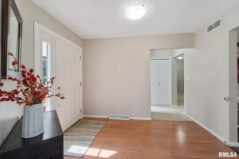 12 Greencastle Cir, Springfield, IL 62712 photo 9