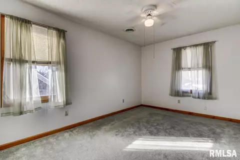 2120 N 21st St, Springfield, IL 62702 photo 25