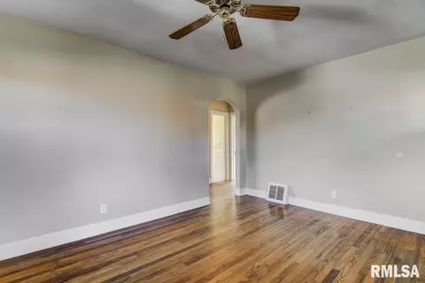 2120 N 21st St, Springfield, IL 62702 photo 5