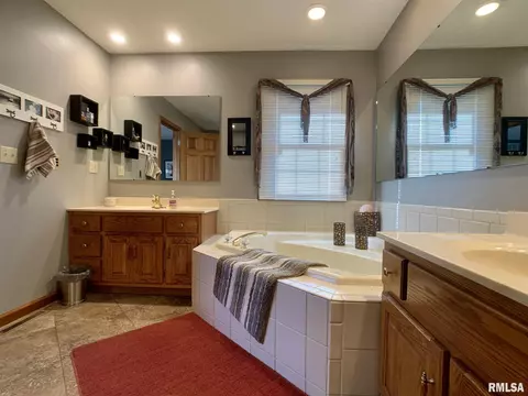 3004 Catalpa Dr, Springfield, IL 62712 photo 25