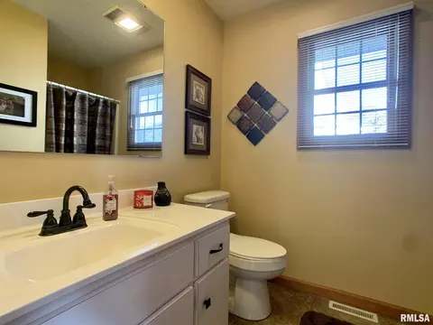 3004 Catalpa Dr, Springfield, IL 62712 photo 18
