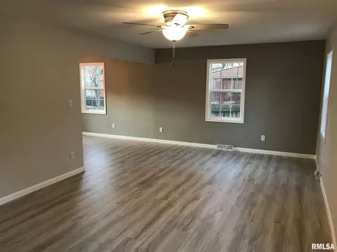 2317 S Park Ave, Springfield, IL 62704 photo 19
