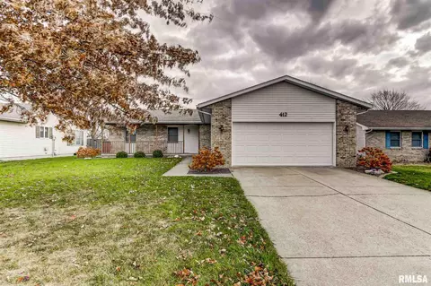 412 Violet Rdg, Chatham, IL 62629 photo 1