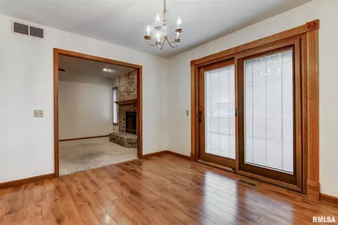 412 Violet Rdg, Chatham, IL 62629 photo 14