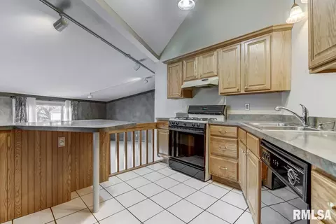 330 E Apple Orchard Rd, Springfield, IL 62703 photo 7