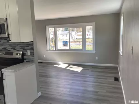 1713 N 23rd St, Springfield, IL 62702 photo 10