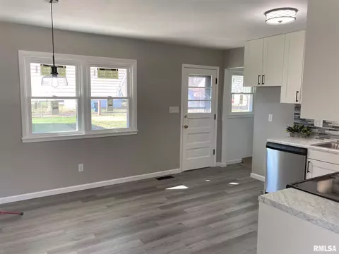 1713 N 23rd St, Springfield, IL 62702 photo 9