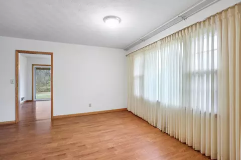 602 S Koke Mill Rd, Springfield, IL 62711 photo 5