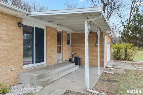 602 S Koke Mill Rd, Springfield, IL 62711 photo 14