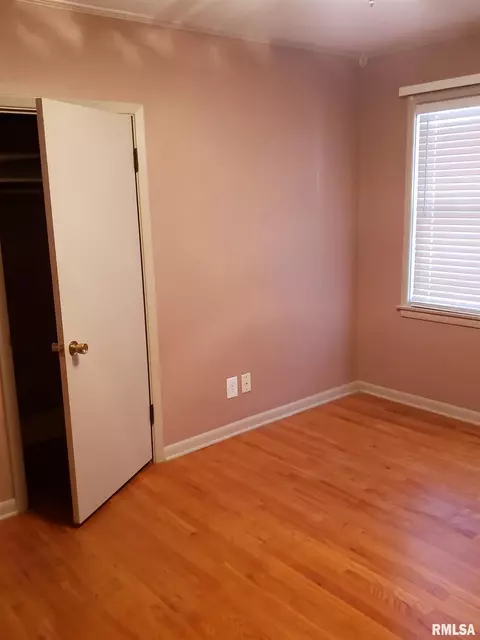 2139 S 4th St, Springfield, IL 62703 photo 9
